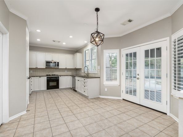 81 N Apple Springs Circle, The Woodlands TX 77382