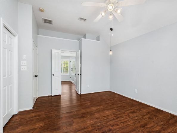 81 N Apple Springs Circle, The Woodlands TX 77382