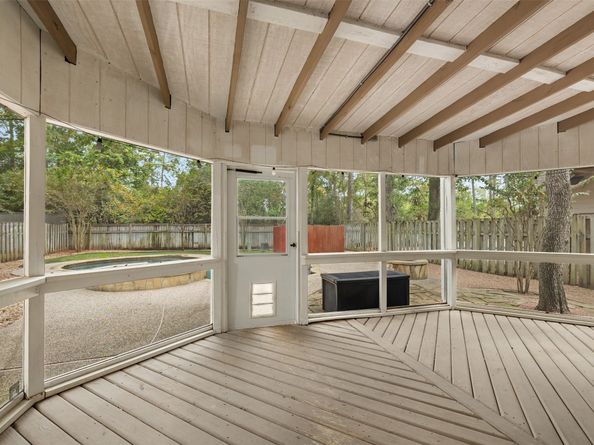 81 N Apple Springs Circle, The Woodlands TX 77382