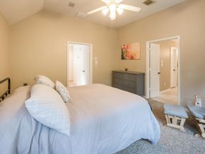 14 N Flickering Sun Circle, The Woodlands TX 77382