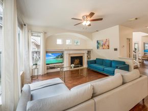 14 N Flickering Sun Circle, The Woodlands TX 77382