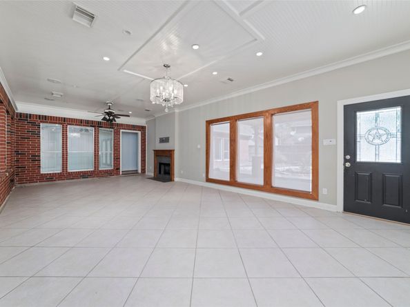 6511 Mesa Vista Court, Houston TX 77083