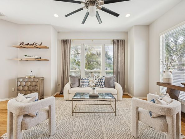 2607 Link Road, Houston TX 77009