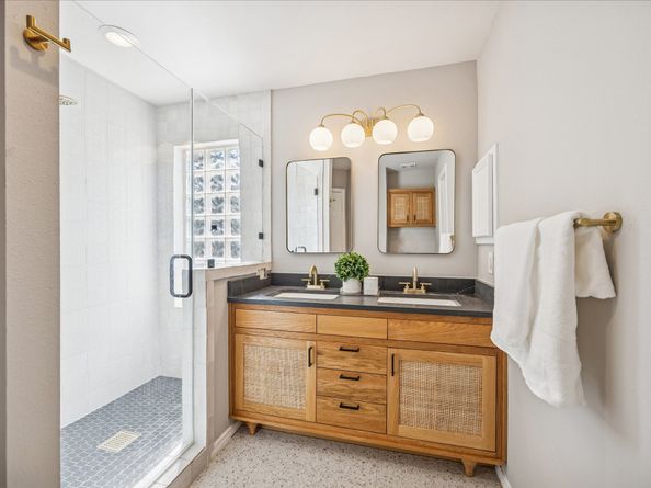 2607 Link Road, Houston TX 77009