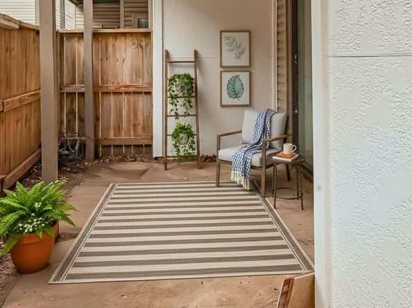 9707 Richmond Avenue 103, Houston TX 77042