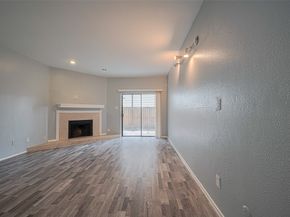 9707 Richmond Avenue 103, Houston TX 77042