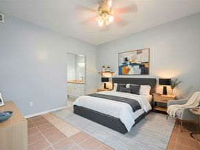 9707 Richmond Avenue 103, Houston TX 77042