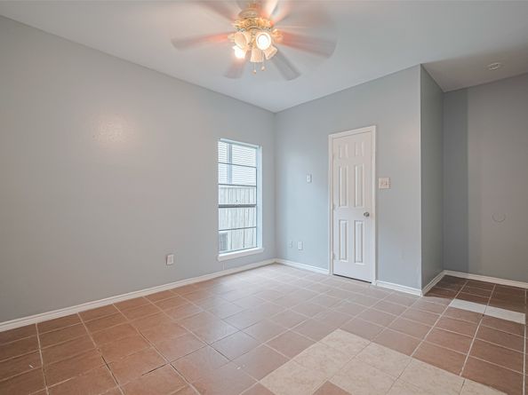 9707 Richmond Avenue 103, Houston TX 77042