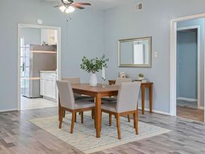 9707 Richmond Avenue 103, Houston TX 77042