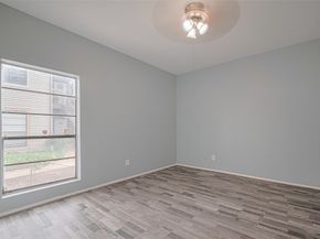 9707 Richmond Avenue 103, Houston TX 77042