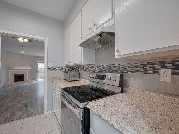 9707 Richmond Avenue 103, Houston TX 77042