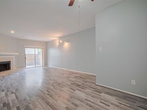 9707 Richmond Avenue 103, Houston TX 77042