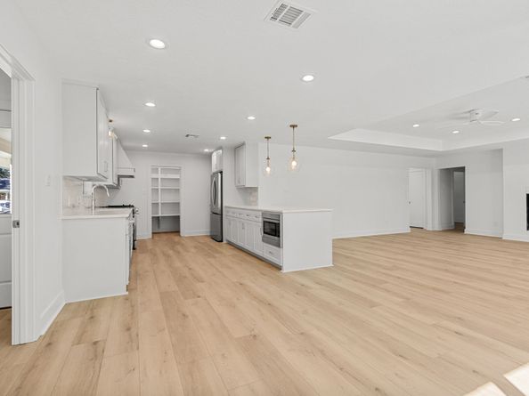 1726 Maux Dr Drive, Houston TX 77043