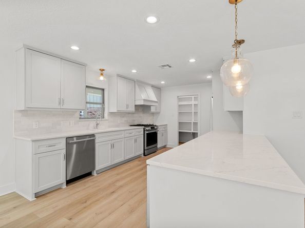 1726 Maux Dr Drive, Houston TX 77043