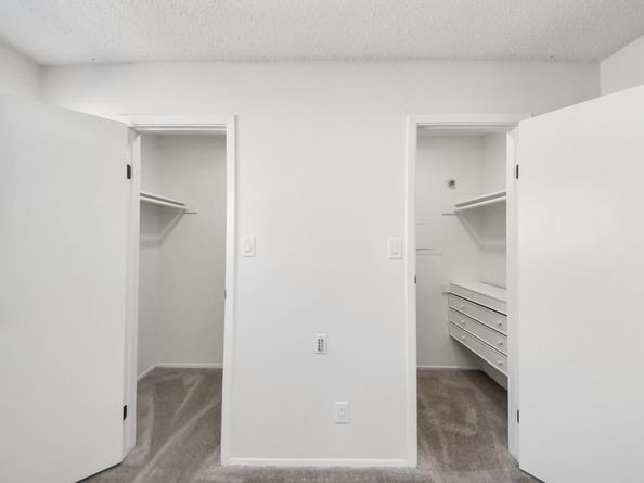 6601 Sands Point Drive 47, Houston TX 77074