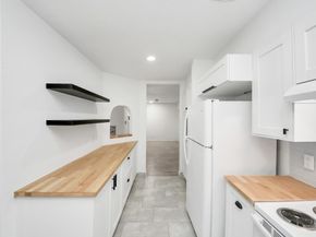 6601 Sands Point Drive 47, Houston TX 77074