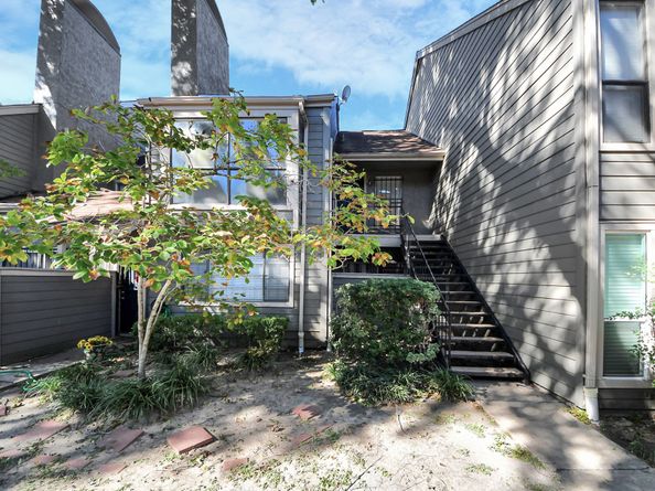 6601 Sands Point Drive 47, Houston TX 77074