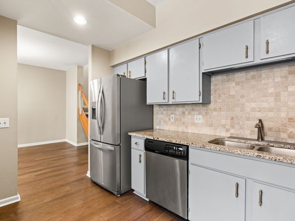 1556 Prairie Grove Drive, Houston TX 77077