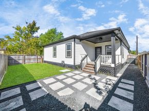 9720 Garcroft Street, Houston TX 77029