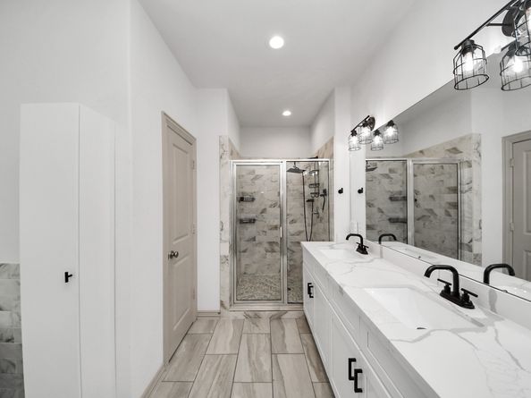 9720 Garcroft Street, Houston TX 77029