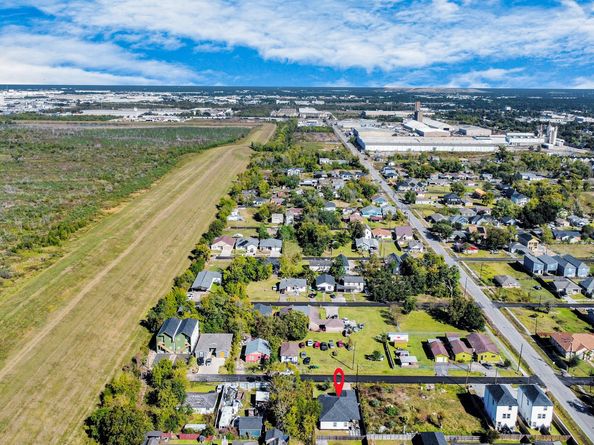 9720 Garcroft Street, Houston TX 77029