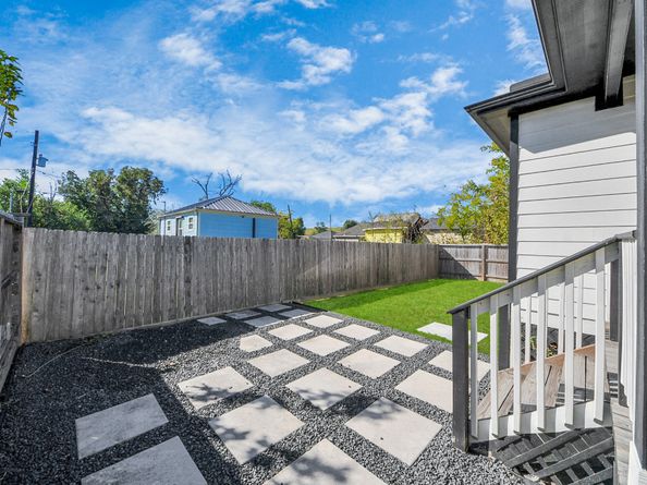 9720 Garcroft Street, Houston TX 77029