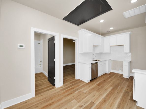 2206 Alabama Street, Houston TX 77004