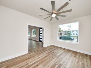 2206 Alabama Street, Houston TX 77004