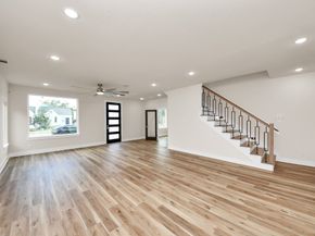 2206 Alabama Street, Houston TX 77004