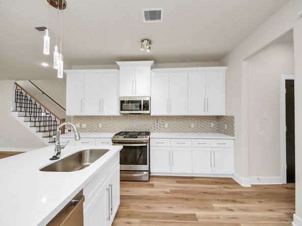 2206 Alabama Street, Houston TX 77004