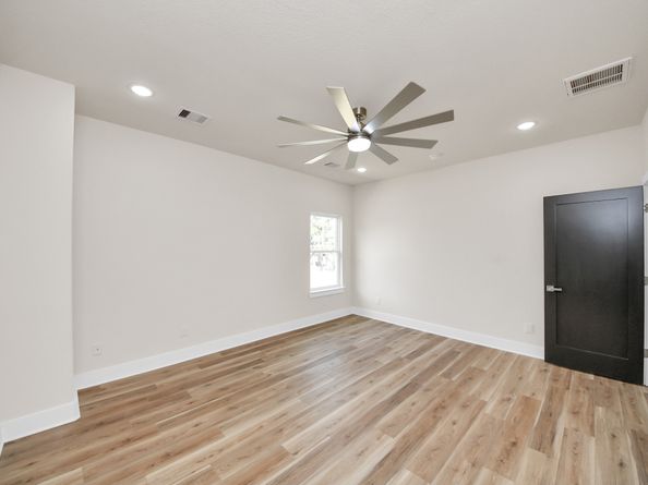 2206 Alabama Street, Houston TX 77004