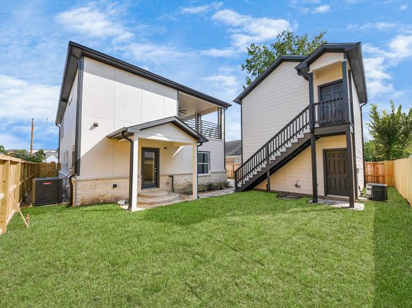 2206 Alabama Street, Houston TX 77004