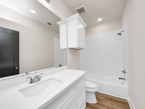 2206 Alabama Street, Houston TX 77004