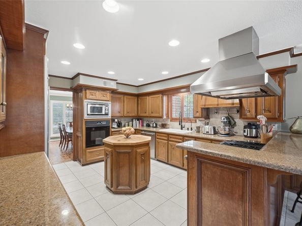 11410 Rothglen Street, Houston TX 77070