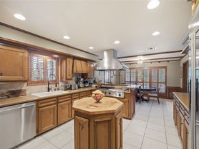 11410 Rothglen Street, Houston TX 77070