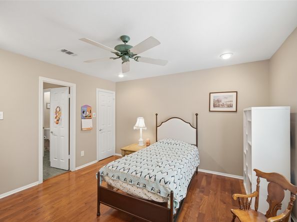 11410 Rothglen Street, Houston TX 77070