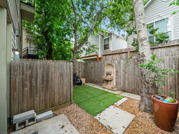 1112 Andrews Street, Houston TX 77019