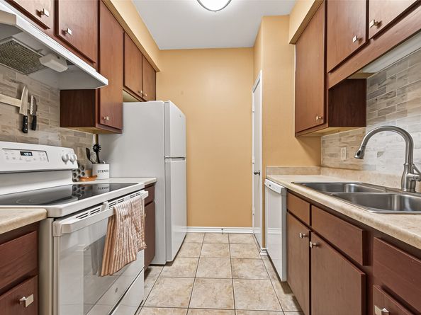 10053 Westpark Drive 289, Houston TX 77042