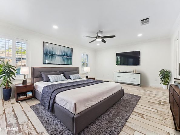 854 Augusta Drive 854, Houston TX 77057