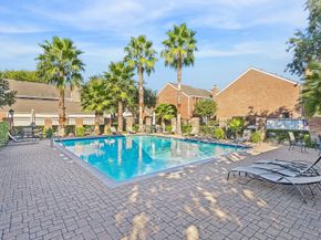 854 Augusta Drive 854, Houston TX 77057