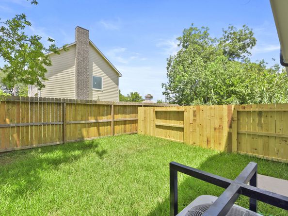 7958 Henson Street A and B, Houston TX 77028