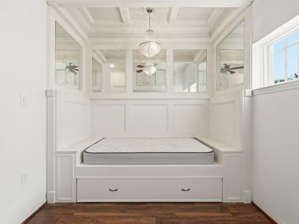 4063 Breakwood Drive, Houston TX 77025