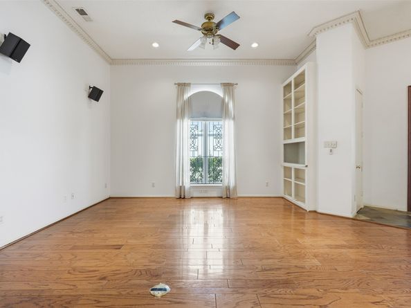 4063 Breakwood Drive, Houston TX 77025