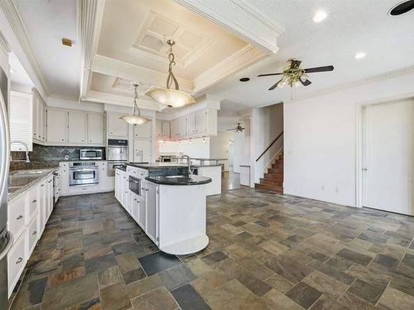 4063 Breakwood Drive, Houston TX 77025