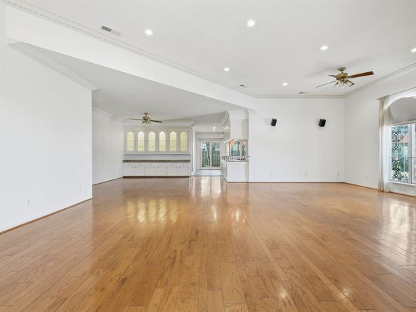 4063 Breakwood Drive, Houston TX 77025