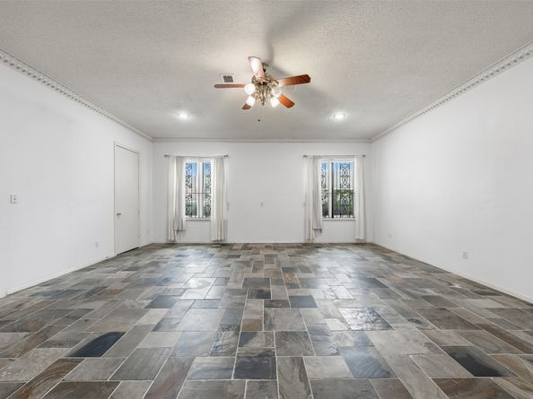 4063 Breakwood Drive, Houston TX 77025