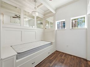 4063 Breakwood Drive, Houston TX 77025