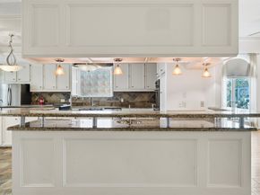 4063 Breakwood Drive, Houston TX 77025