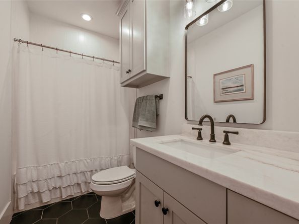 1512 Ashland Street, Houston TX 77008