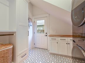 1512 Ashland Street, Houston TX 77008